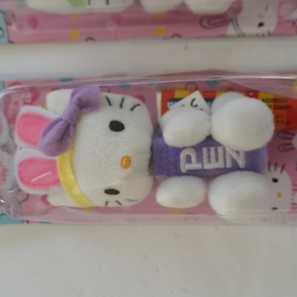 NIB Hello Kitty Pez Keychain - Picture 2 of 6